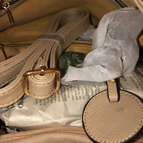 Handbag - Picture 6 of 8